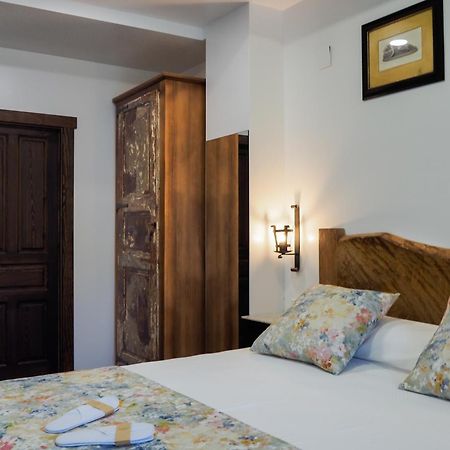 Posada Y Apartamentos Trebuesto De Guriezo المظهر الخارجي الصورة