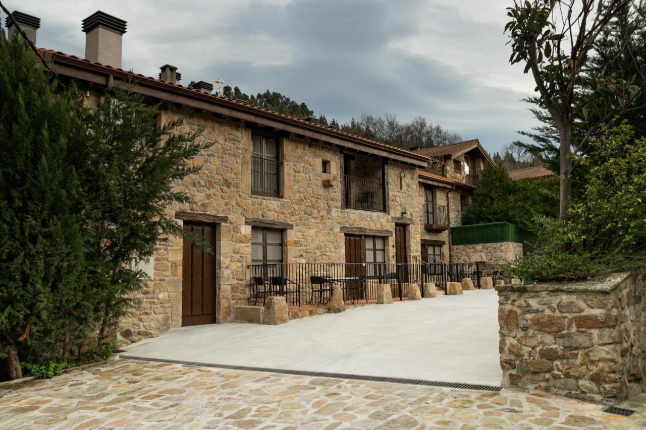 Posada Y Apartamentos Trebuesto De Guriezo المظهر الخارجي الصورة