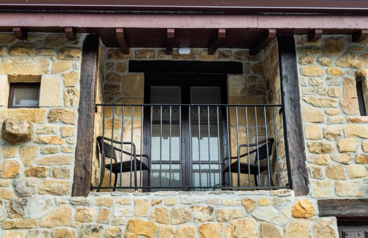 Posada Y Apartamentos Trebuesto De Guriezo المظهر الخارجي الصورة