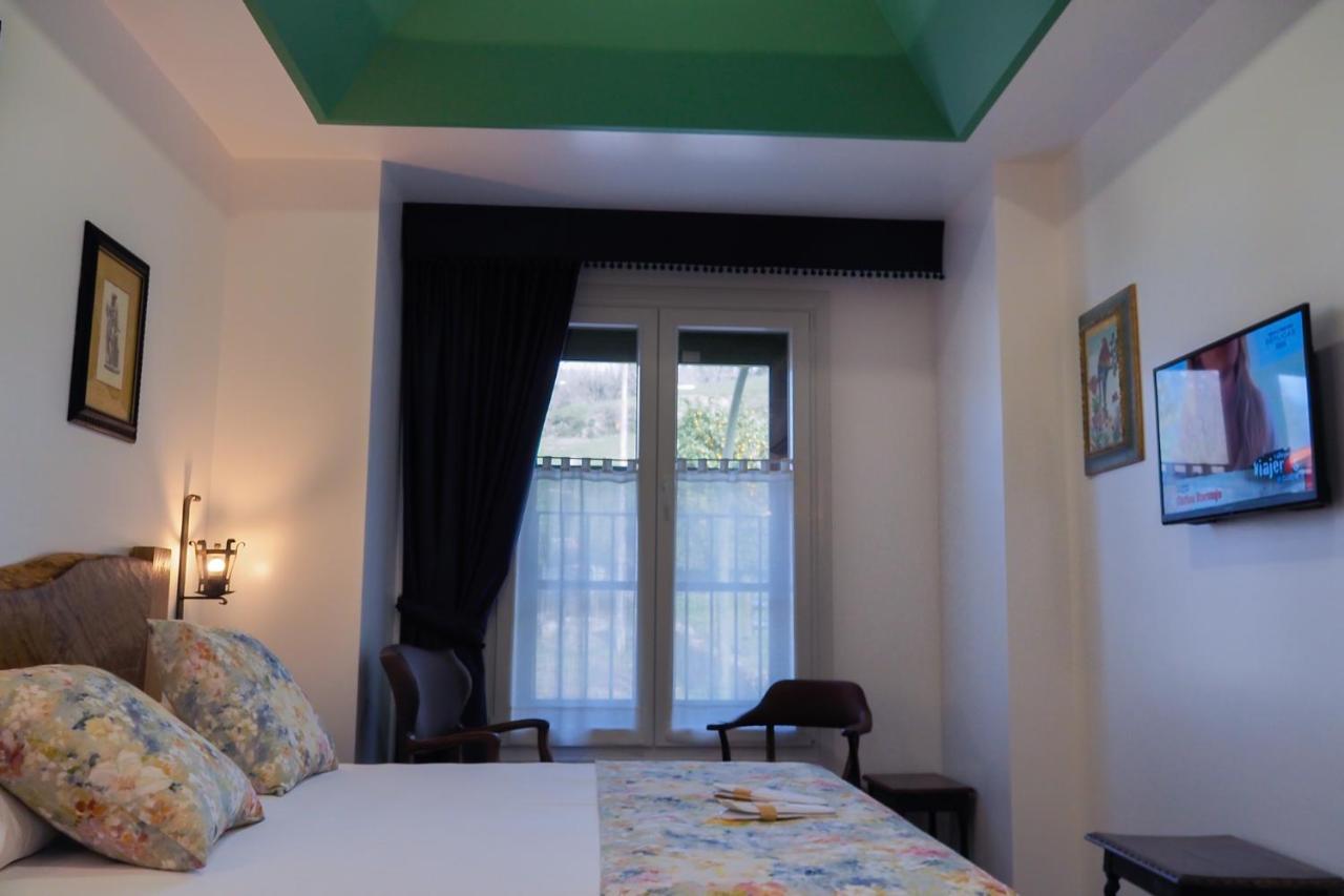 Posada Y Apartamentos Trebuesto De Guriezo المظهر الخارجي الصورة